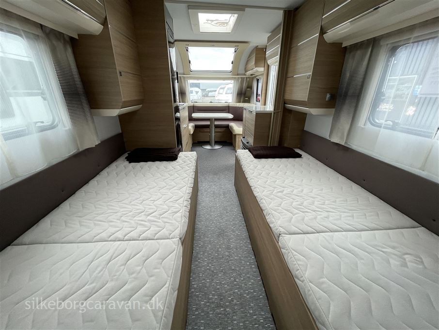 Adria Adora 572 UT